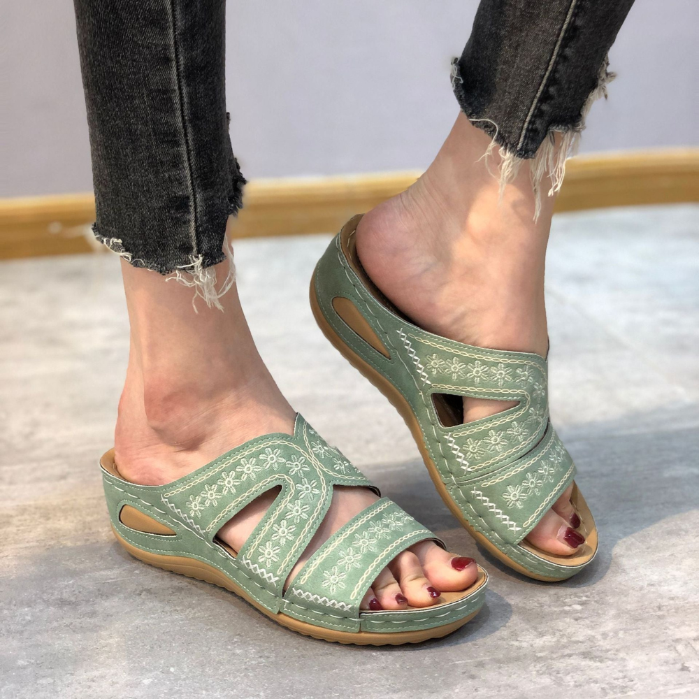 Charlotte | Women&