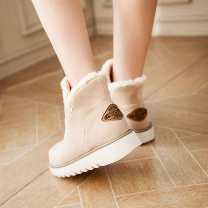 Kira | Women&